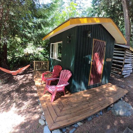 Up The Creek Backpacker'S Lodge Roberts Creek Eksteriør bilde