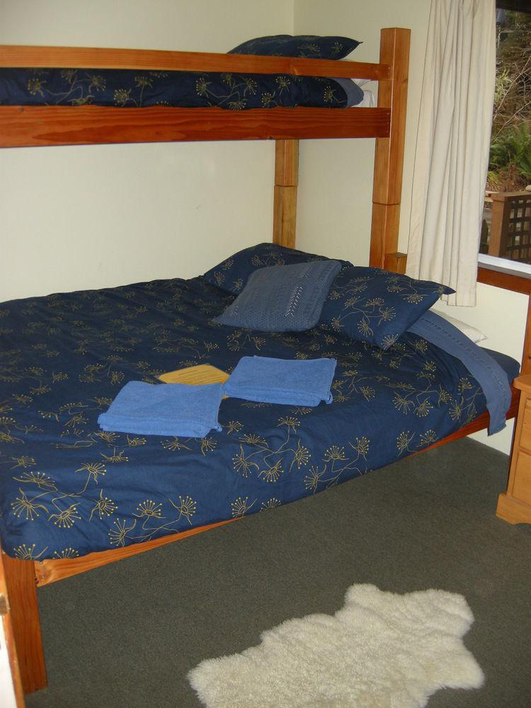 Up The Creek Backpacker'S Lodge Roberts Creek Eksteriør bilde