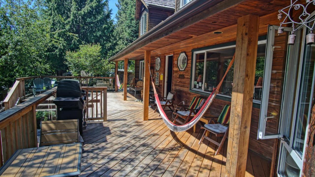 Up The Creek Backpacker'S Lodge Roberts Creek Eksteriør bilde