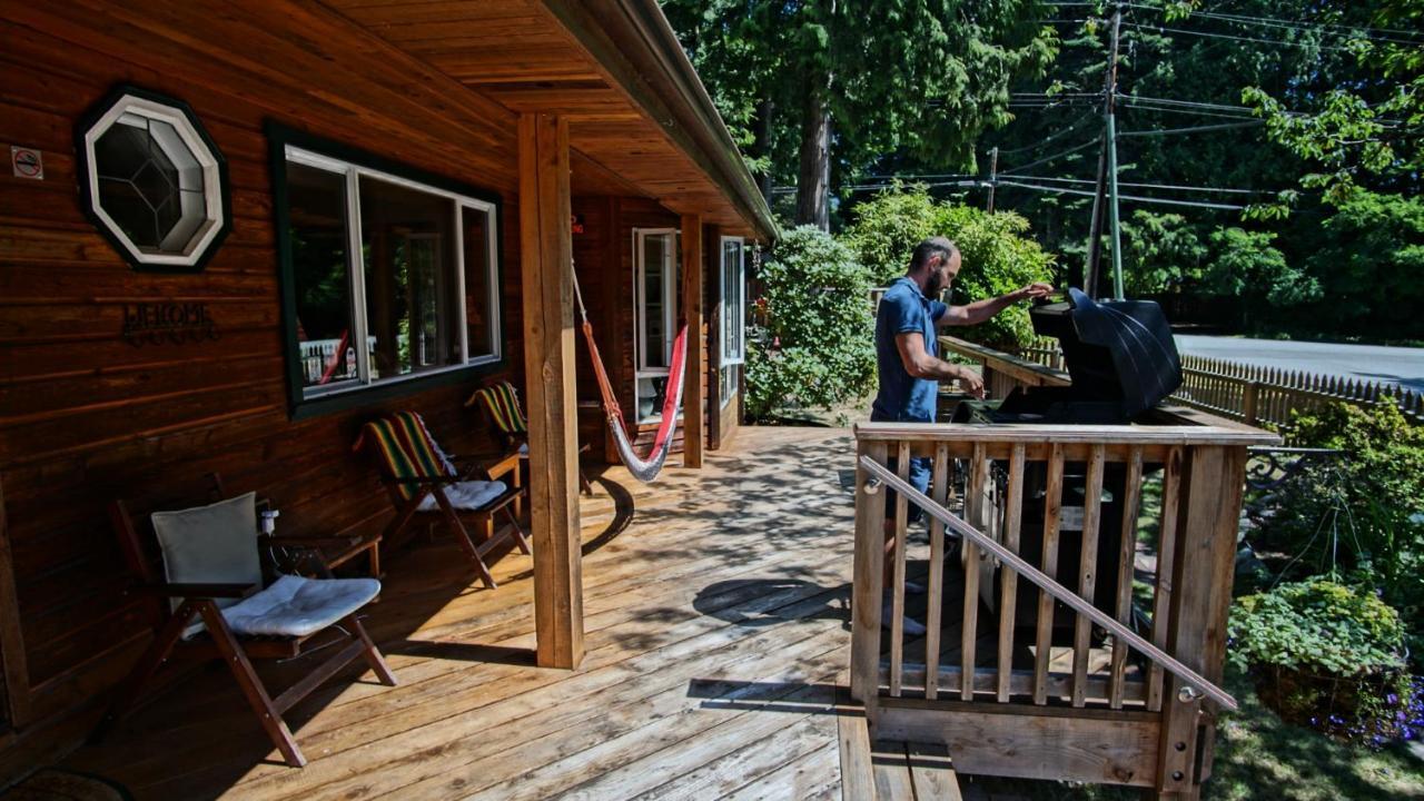 Up The Creek Backpacker'S Lodge Roberts Creek Eksteriør bilde